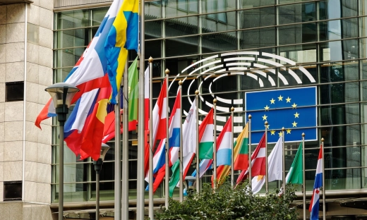 Bruksela liczy euro. Polska ma nie dopłacać do UE przez dodatkowe 10 lat
