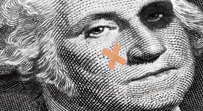Dolar na łopatkach. Kolejny spadek, najgorszy wynik od 50 lat i umocnienie złotego