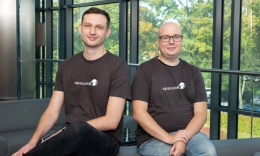 Spacelift pozyskuje 185 mln zł, by uprościć pracę z chmurą. To jedna z największych rund w polskim techu