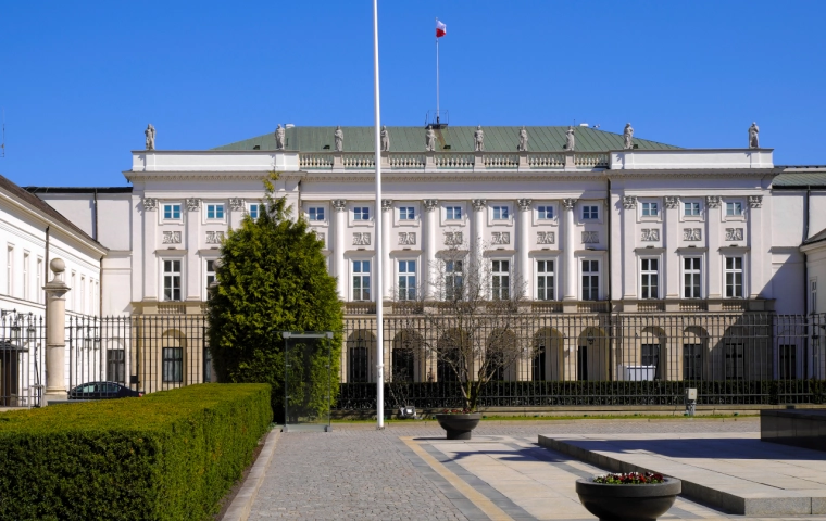 Nowy wiek emerytalny wchodzi w życie. Prezydent podpisał ustawę