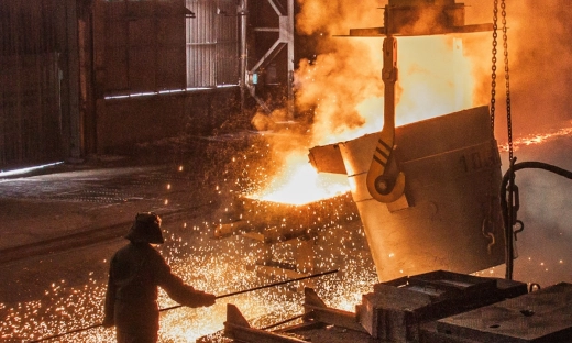 Branża metalowa pod presją. Ceny, wojna handlowa i zatory płatnicze uderzają w płynność firm