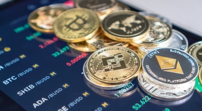 Rynek krypto w górę o 13,3% w lipcu. Ethereum +127%, stablecoiny przebijają Visę