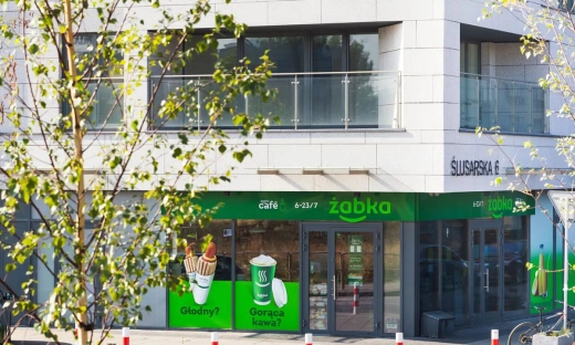 Po 50. czas na zmianę? Żabka startuje z darmowym programem dla przedsiębiorczych