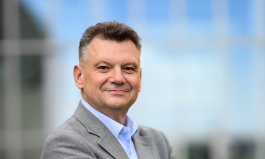 JRH zwiększa udziały w CampusAI i inwestuje w globalną ekspansję szkoły przyszłości opartej na AI