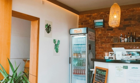 System kaucyjny a restauracje. Czy klienci zapłacą więcej za napoje?