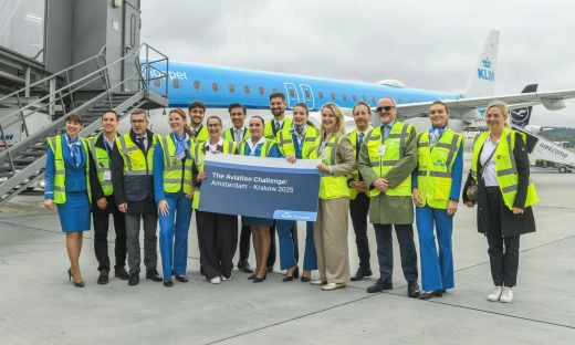 KLM Cityhopper wykonał lot pokazowy z Amsterdamu do Krakowa w ramach konkursu The Aviation Challenge