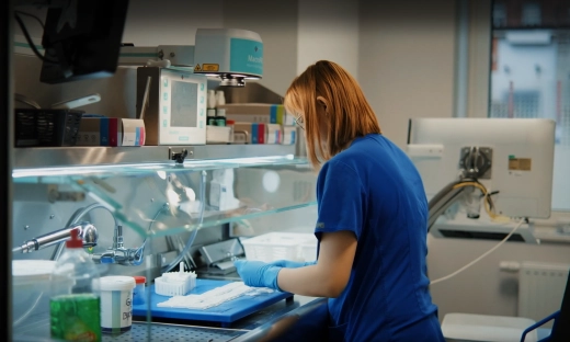 Polski startup zmienia oblicze onkologii. Cyfrowe laboratoria dzięki CancerCenter.AI