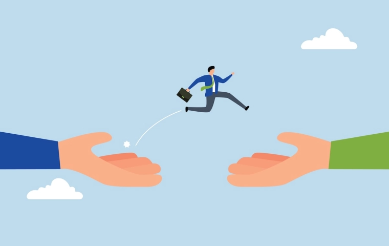 Zaangażowanie pracowników spada. To może zwiastować nową falę odejść