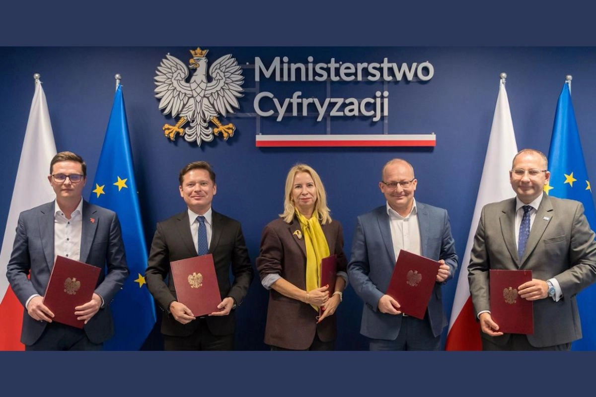 Future Collars wraz z innymi organizacjami i Ministerstwem Cyfryzacji poprawią kompetencje cyfrowe Polaków