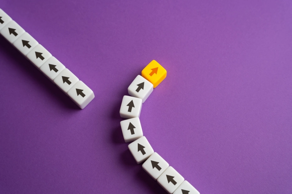 Najwięksi gracze powoli odkładają na półkę inwestowanie w dziewicze pomysły.