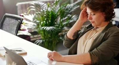 Praca ważniejsza niż zdrowie? Aż 60 proc. pracowników pracowało mimo choroby