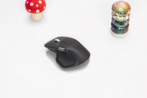 Oszczędność czasu w poziomie 33 proc. Recenzja myszy Logitech MX Master 4