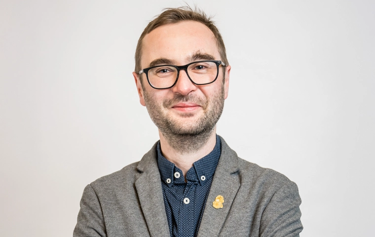 Wprowadźmy podatek od manny z nieba. Wywiad z dr. Michałem Możdżeniem