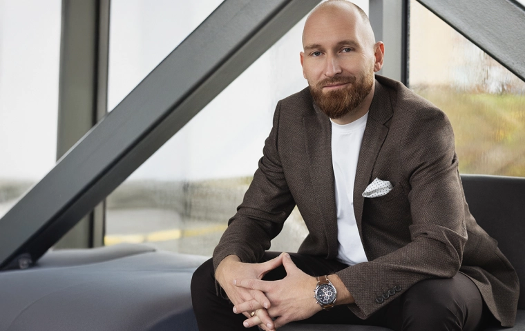 Dwa skrajne bieguny [FELIETON]