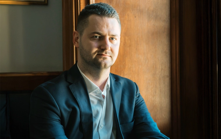 Kilkaset procent w kilka sekund. Wywiad z Mateuszem Sewastynowiczem