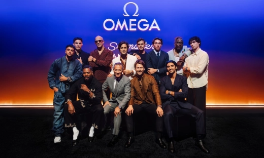 OMEGA świętuje premierę nowej Planet Ocean w Miami z Glenem Powellem