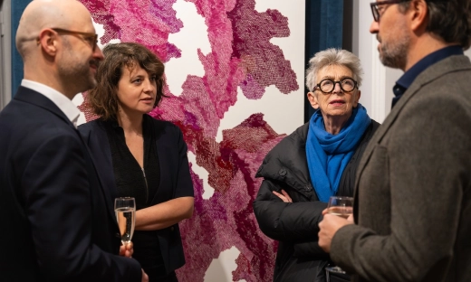 Biuro zamienione w galerię prac Martyny Ścibior. FinTech Poland i Fundacja Beresteckich łączą biznes ze sztuką