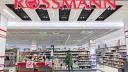 Rossmann rozdaje prezenty. Nowa akcja przyciąga klientów, ale zapasy szybko topnieją