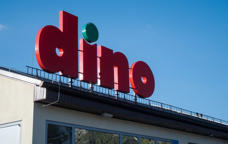 Dino idzie śladem dyskontów. Nowe maskotki przyciągają tłumy klientów