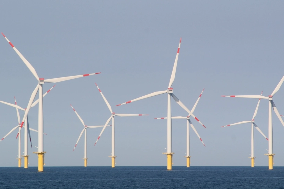 Gdańsk wchodzi do gry o offshore. Na Wyspie Ostrów powstała fabryka wież wiatrowych