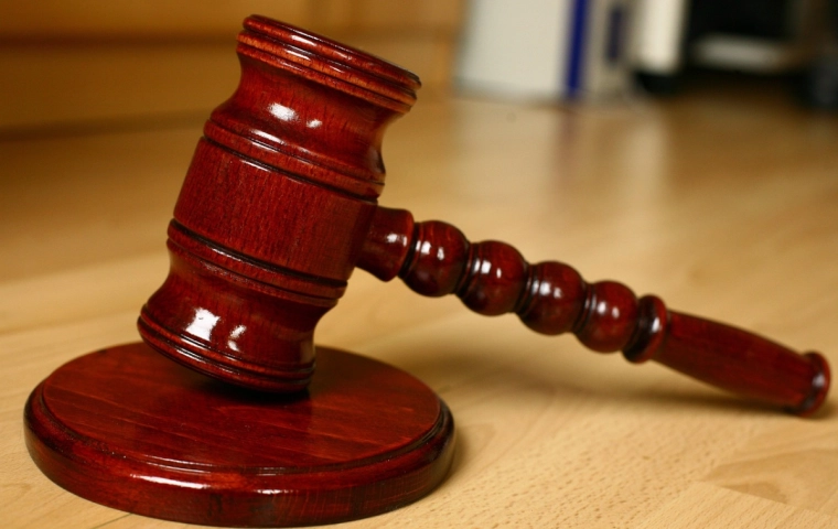 Wstrzymanie egzekucji komorniczej – czym jest i kiedy naprawdę działa?