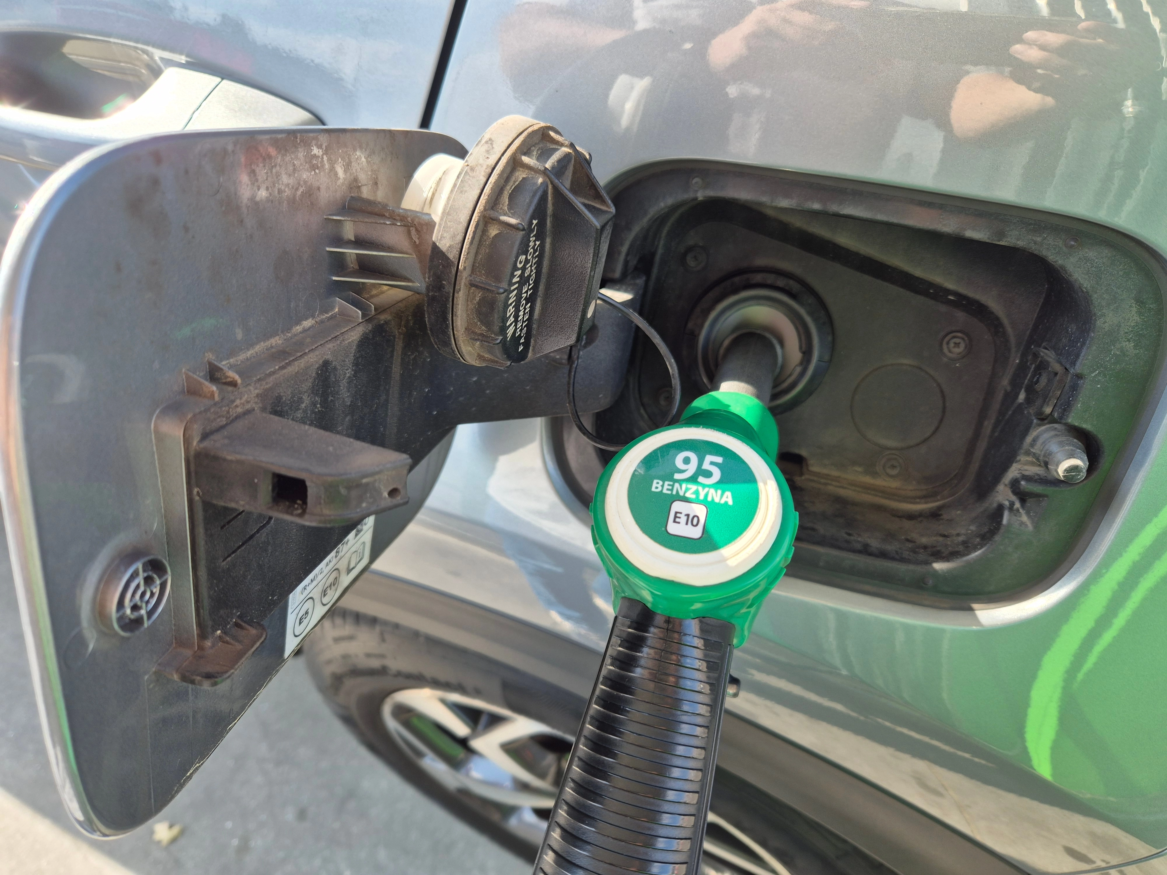 Rekordowo niskie ceny paliw na święta. Tak tanio nie było od 2021 r.