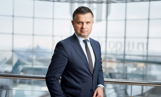 Rok złotowłosej ekonomii. Wywiad z Piotrem Bujakiem