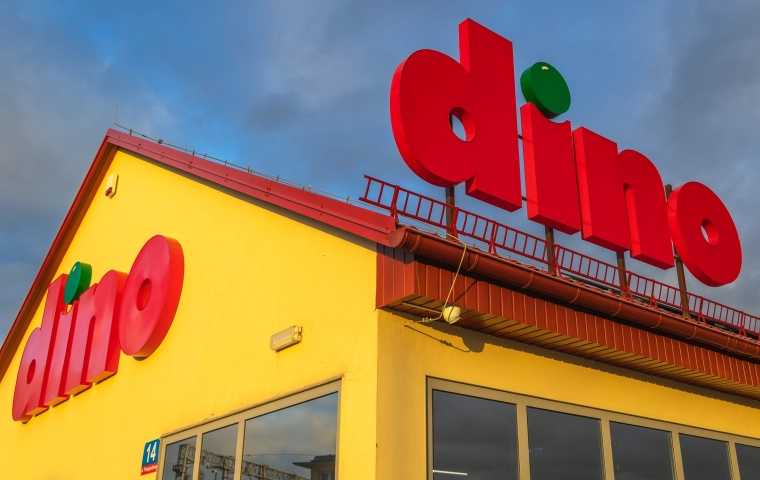 Dino bije rekordy i zaskakuje Europę. „To jedna z najszybciej rosnących sieci świata”