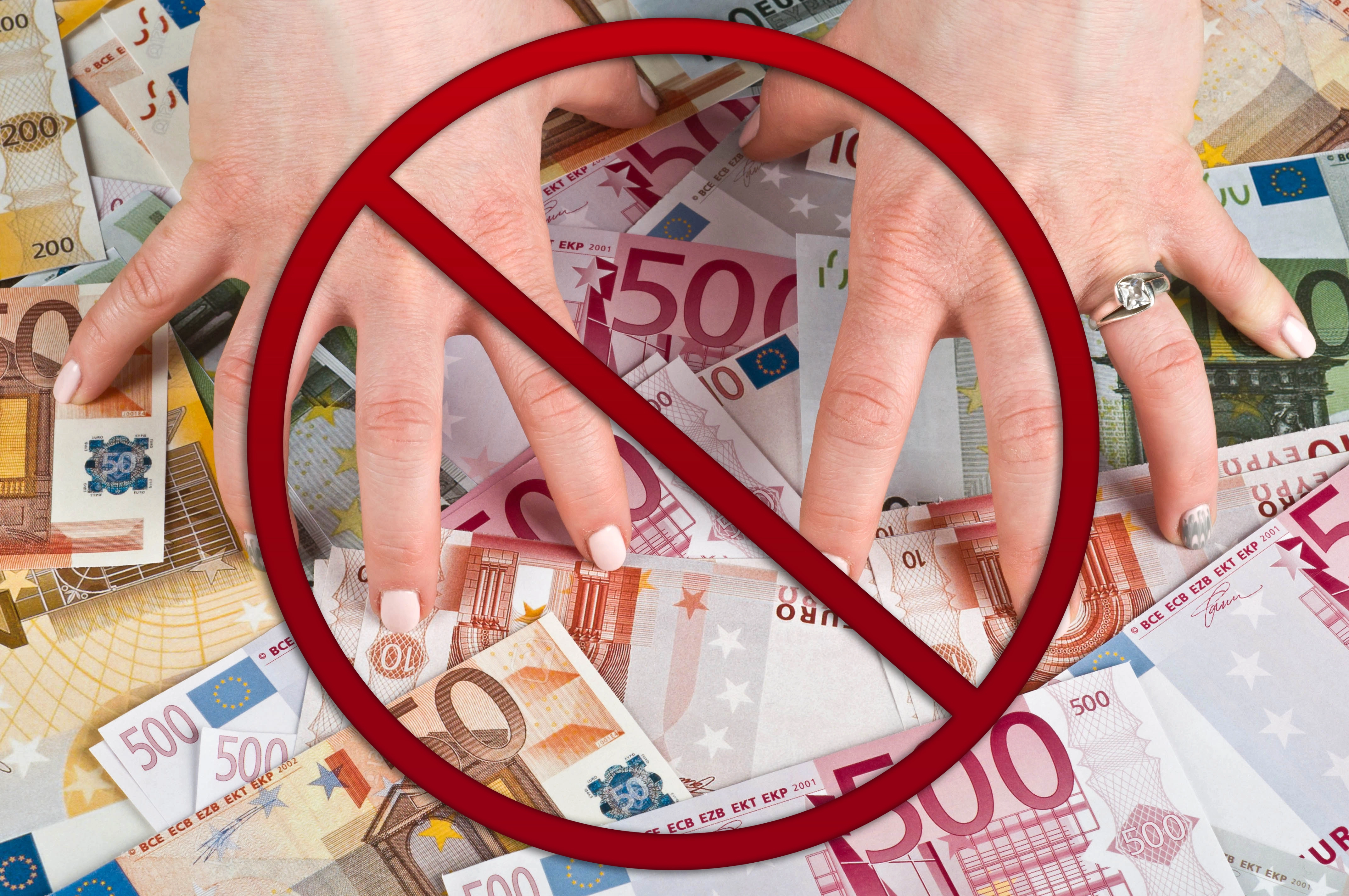 Koniec gotówki w Europie? Nowe przepisy zmienią wszystko po 2027 r.