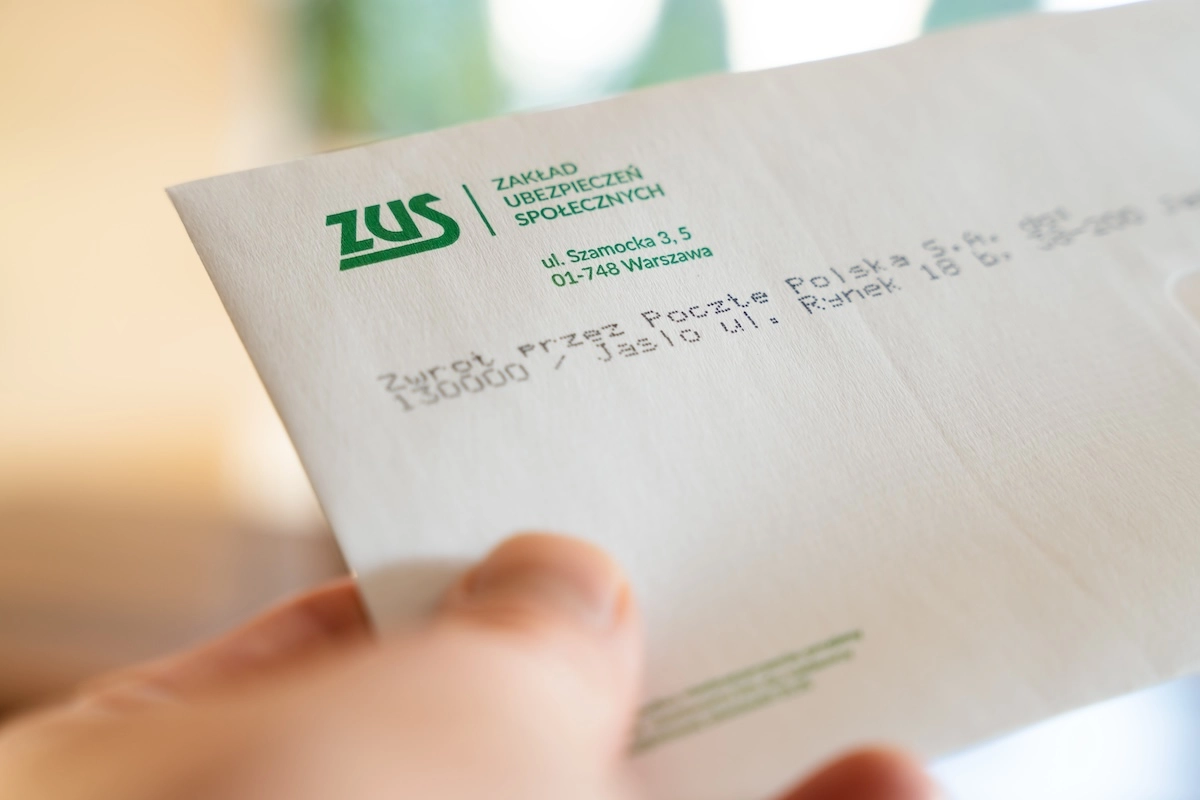 Strach przed kontrolą umów o dzieło. ZUS: Przedsiębiorcy coraz rzadziej z nich korzystają