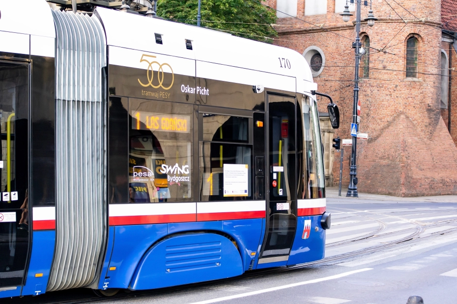 tramwaj PESA