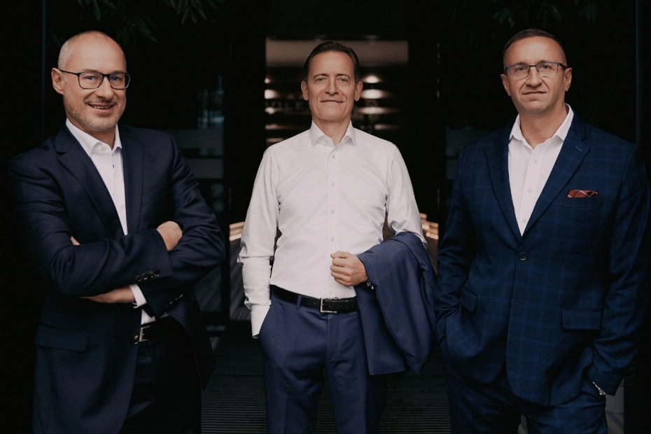 Tomasz Wołynko, Andrzej Ziemiński i Marek Tarnowski – V02 Venture.