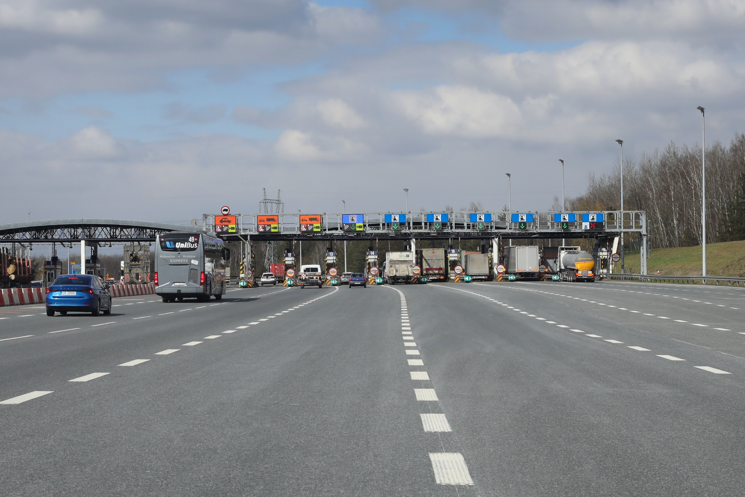 A4 Kraków-Katowice. W 2027 r. znikną bramki, przejazd będzie darmowy