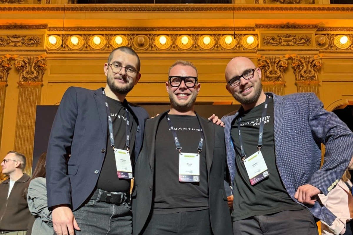 Zaczynali bez funduszy, dziś idą jak burza. Quantum Neuron sięga po kapitał na rozwój