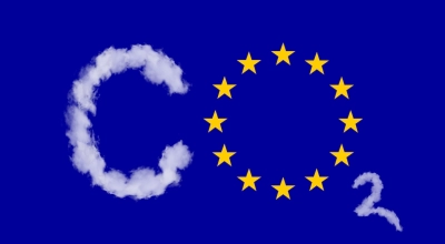 Komisja Europejska wycofuje się z ostrych wymogów dla branży motoryzacyjnej. Chce ratować jej konkurencyjność