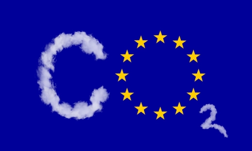 Komisja Europejska wycofuje się z ostrych wymogów dla branży motoryzacyjnej. Chce ratować jej konkurencyjność