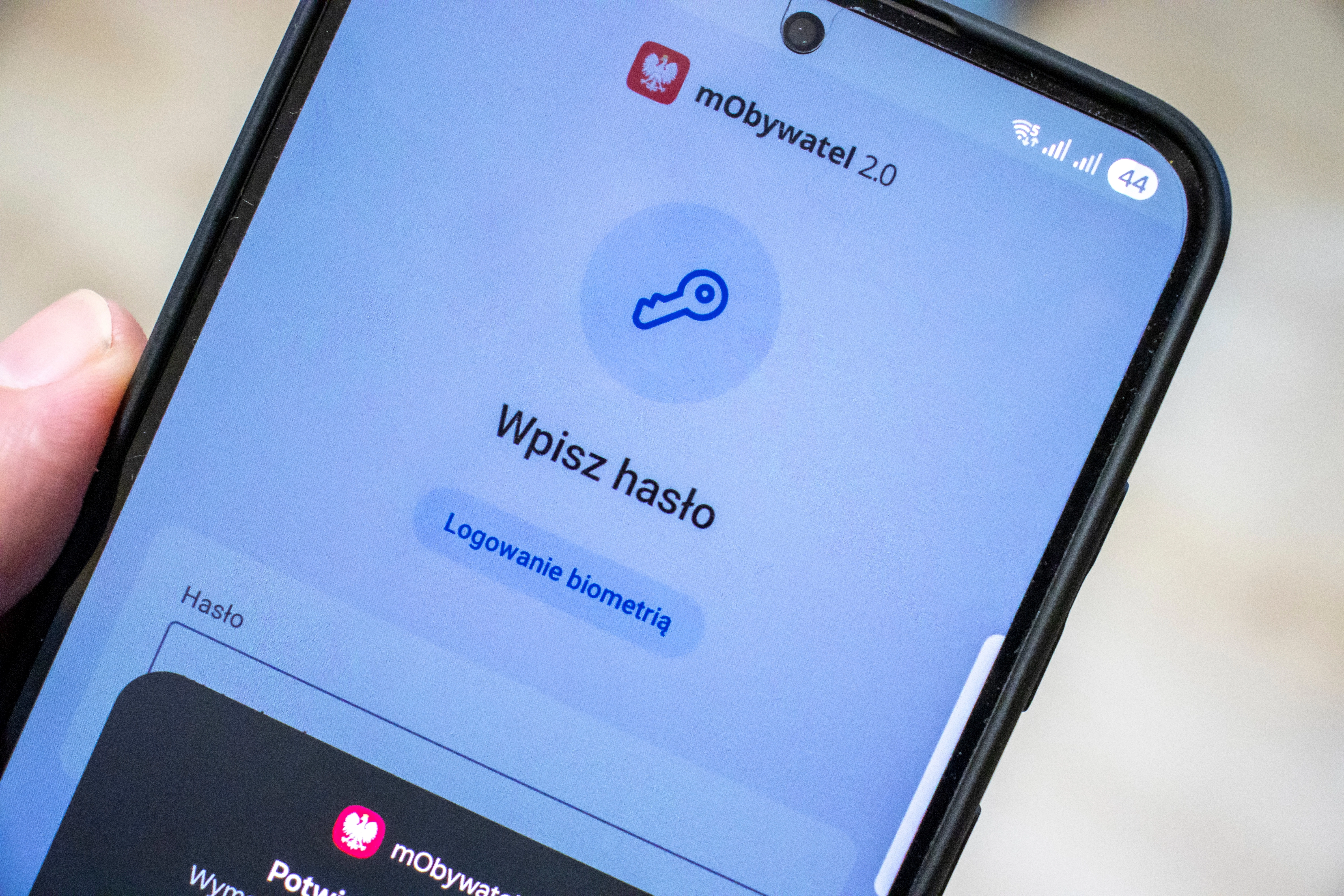 Nowa usługa w mObywatelu dla posiadaczy e-dowodów osobistych