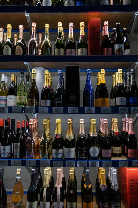 Koniec z kontrowersyjnymi promocjami typu 12+12 na piwo. Sejm zajmie się radykalnym projektem Lewicy