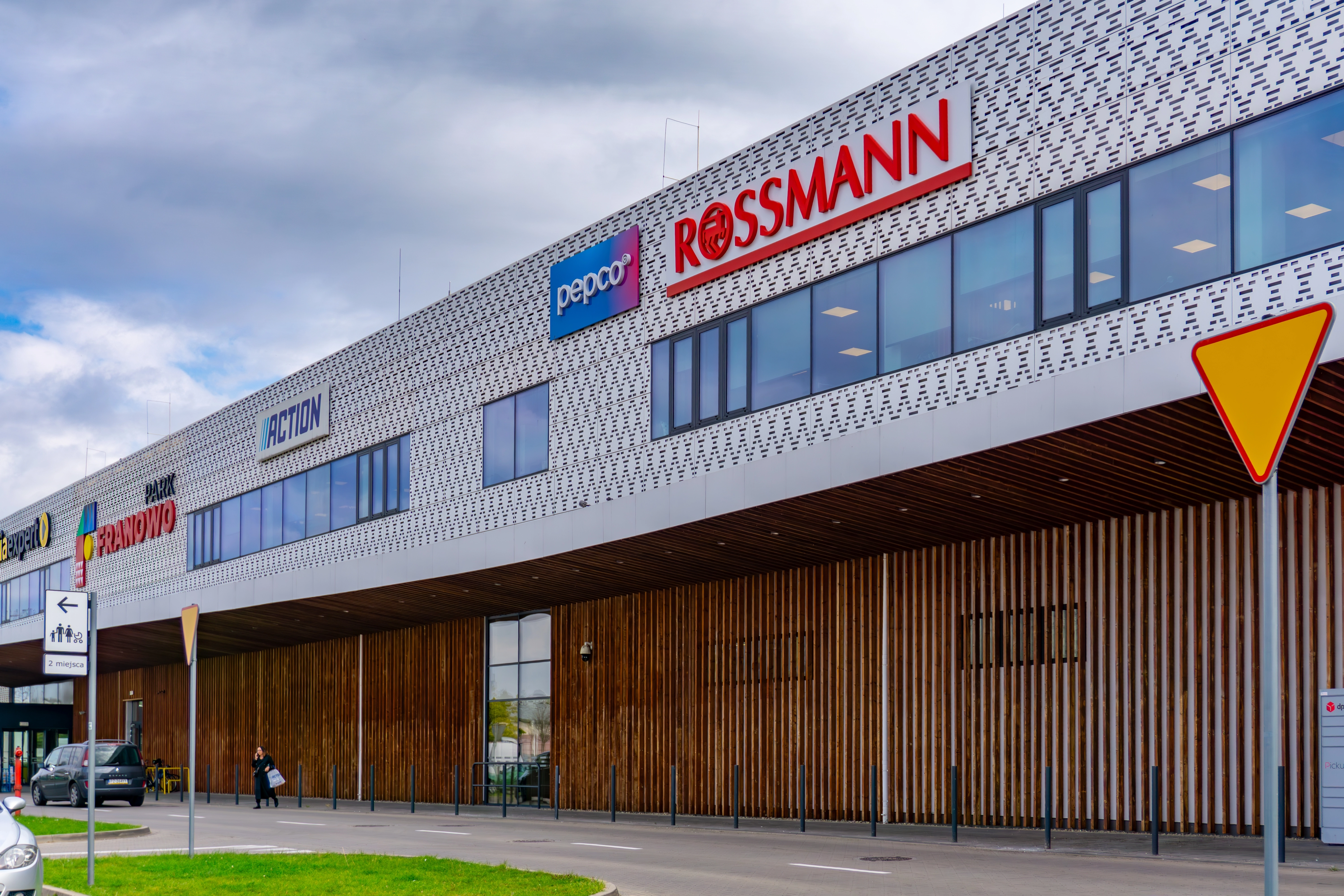 Parki handlowe w Polsce. Dlaczego Rossmann, Pepco i Action napędzają ich rozwój