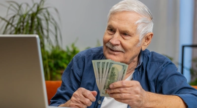 Pobiera z ZUS ponad 50 tys. zł emerytury. Miliony seniorów mogą o tym pomarzyć