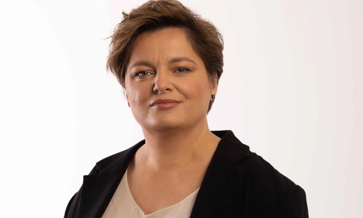 Nie wystarczy wiedzieć, trzeba rozumieć ludzi. Wywiad z Bożeną Soberką