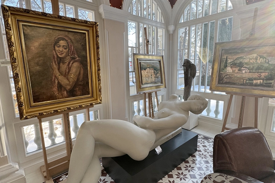 Obecnie dzieła sztuki z portfolio Roeflera wystawiane są na wzgórzu Montmartre w Paryżu.