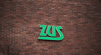 Emerytury w górę od marca 2026. Sprawdź, ile dokładnie dostaniesz na rękę