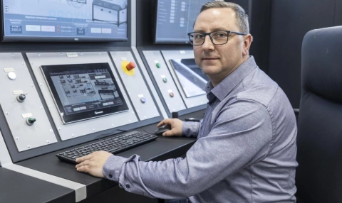 Rzeszów na drodze do ekologicznego lotnictwa. Uczelniany pomysł na silniki bez spalin i smogu dostał milion zł