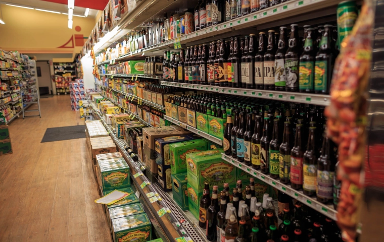 Najgorszy rok dla piwa od 20 lat. Sprzedaż runęła, a „zerówki” przestały ratować rynek