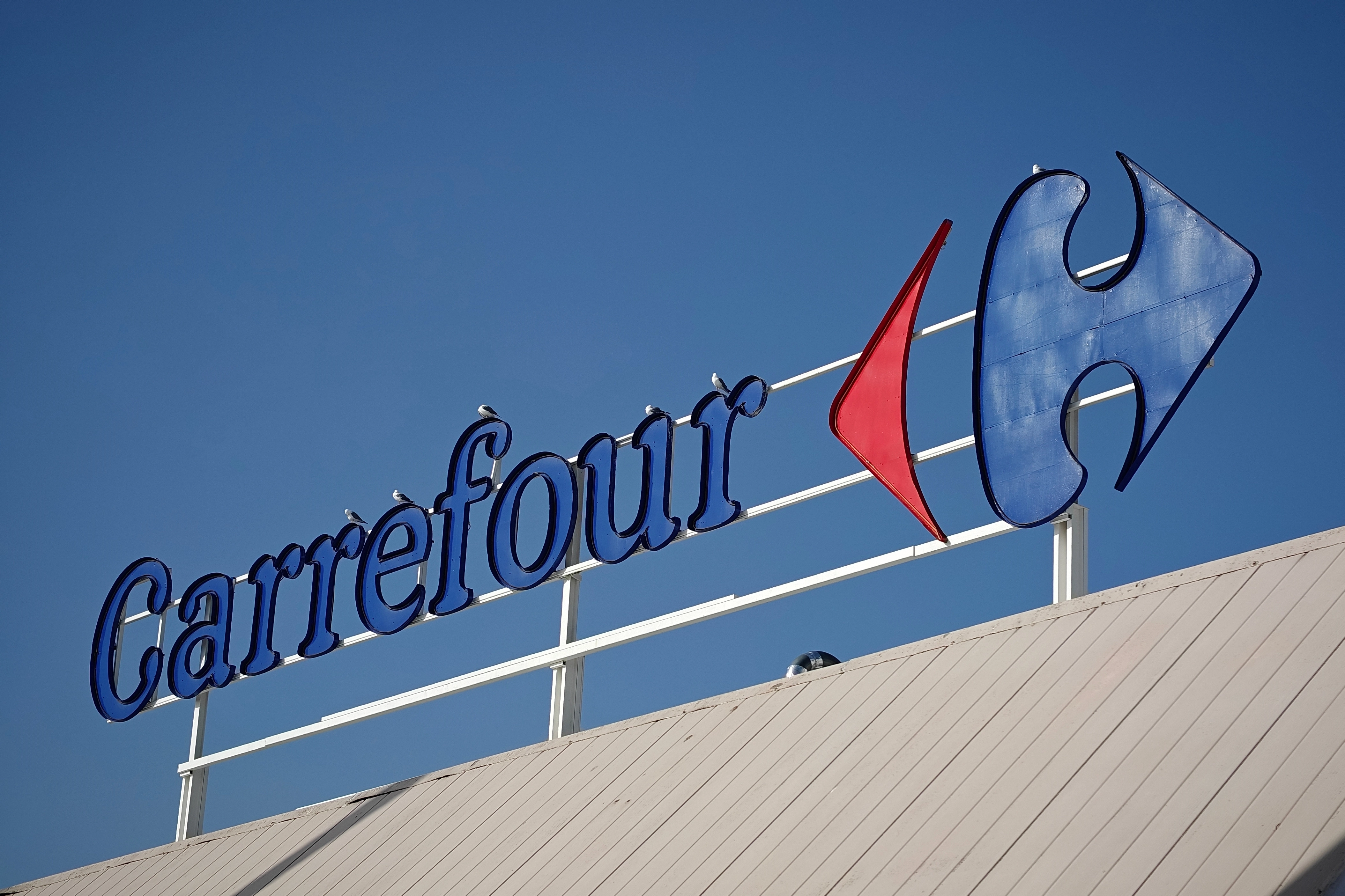 Przejęcie Carrefour Polska przez KGS? "Nie wpłynął żaden wniosek"