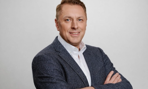 Cyberatak może sparaliżować firmy szybciej niż blackout. Wywiad z Grzegorzem Latosińskim