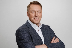 Jak cyberataki mogą zakłócić ciągłość działania firm? Wywiad z Grzegorzem Latosińskim