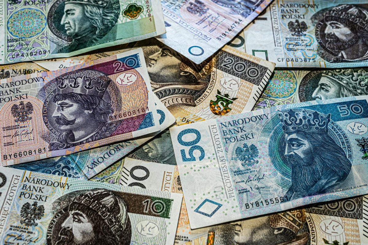 800 plus do likwidacji, zamiast tego jednorazowo 200 tys. Klub Jagielloński z zaskakującą propozycją