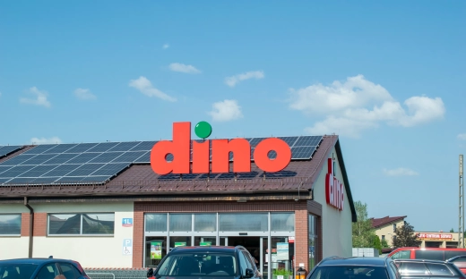 Tłumy od świtu i pełne parkingi. Dino przeżywa prawdziwe oblężenie